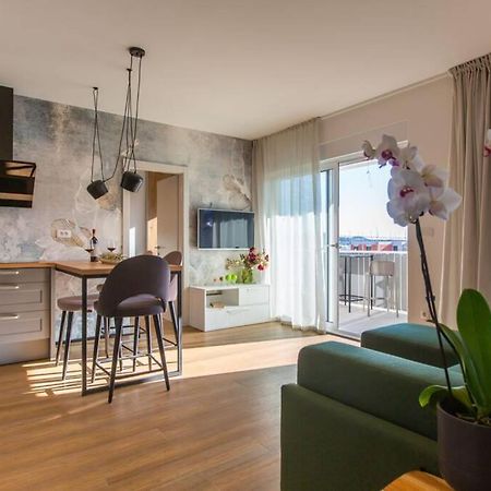 Apartman Anja, Apartman S Pogledom Apartment โตรกีร์ ภายนอก รูปภาพ