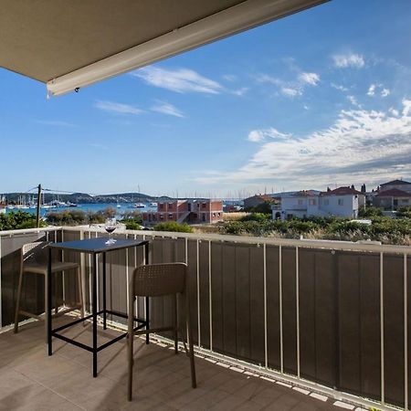 Apartman Anja, Apartman S Pogledom Apartment โตรกีร์ ภายนอก รูปภาพ