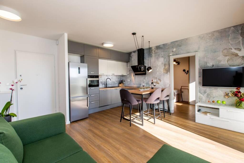 Apartman Anja, Apartman S Pogledom Apartment โตรกีร์ ภายนอก รูปภาพ