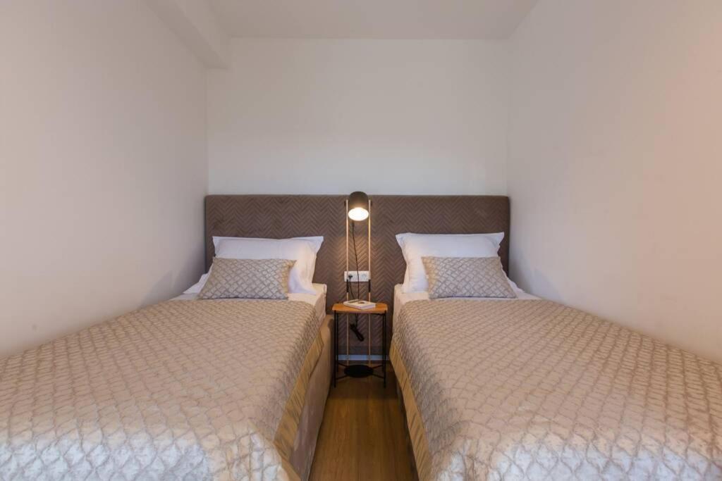Apartman Anja, Apartman S Pogledom Apartment โตรกีร์ ภายนอก รูปภาพ