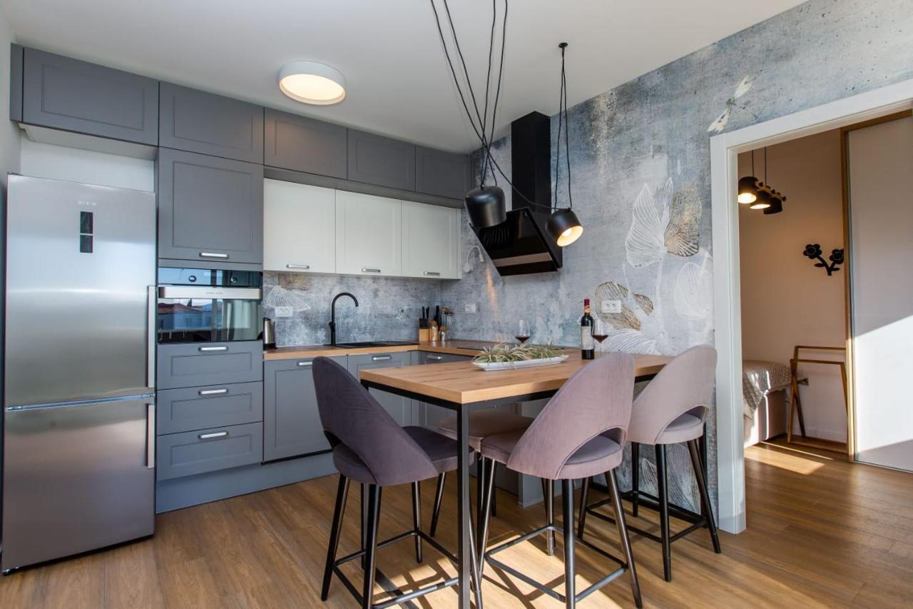 Apartman Anja, Apartman S Pogledom Apartment โตรกีร์ ภายนอก รูปภาพ