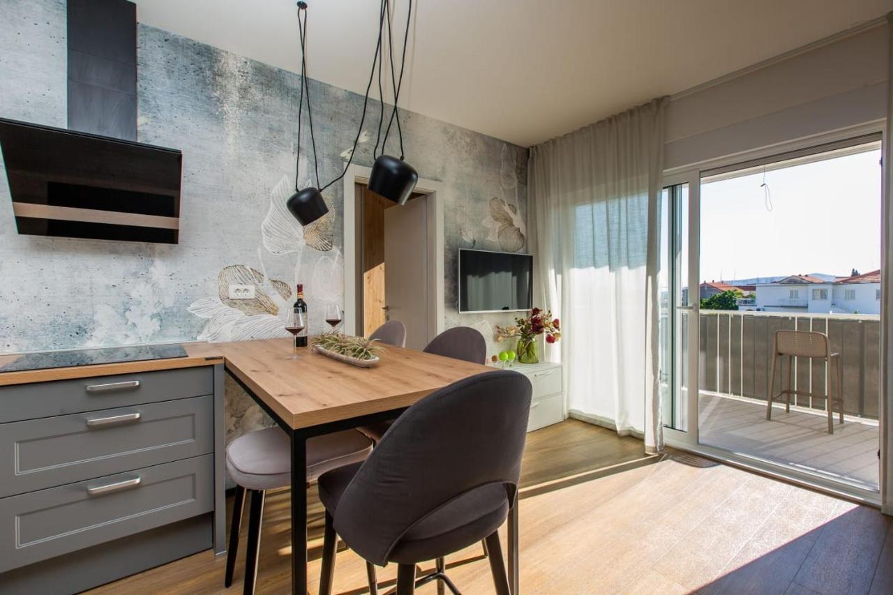 Apartman Anja, Apartman S Pogledom Apartment โตรกีร์ ภายนอก รูปภาพ